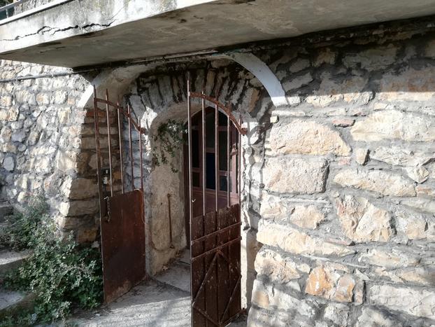 Cantina nel centro storico di borgo sant'agata im