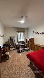 Stanza singola libera dal 4 marzo via Lazio 3