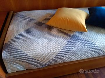 Copriletto trapuntato