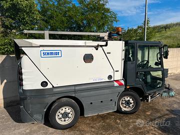 2018 - spazzatrice stradale schmidt swingo 200