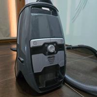 aspirapolvere MIELE Blizzard CX1