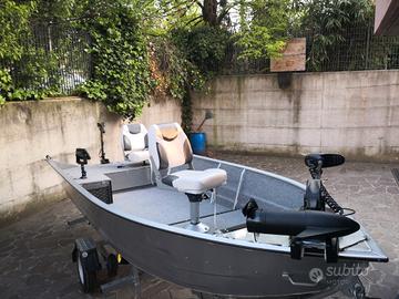 Barca completa, pronta all'uso Full optional. 