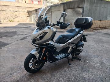 HONDA ADV 350 