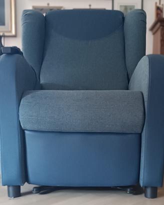 Poltrona relax elettrica Wimed alzapersona – 450 €