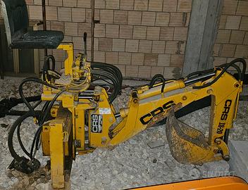 Retro escavatore per trattore