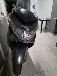 SUZUKI BURGMAN 400