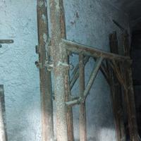 Vecchi ponteggi fate o.f.f e.r.t.a..