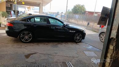 Jaguar XE 25t R-sport 2.0 turbo benzina