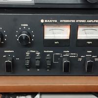 Amplificatore Sanyo DCA 611