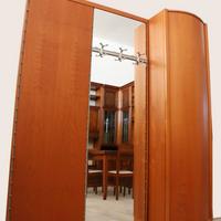 Ingresso-appendiabiti con specchiere