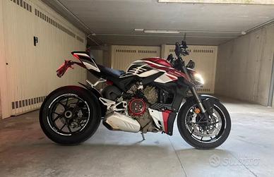 Ducati Streetfighter V4 2022