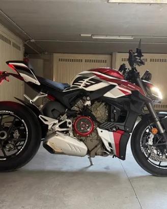 Ducati Streetfighter V4 2022