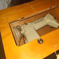 Macchina cucire SINGER