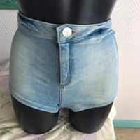TOPSHOP HOT PANTS DENIM T 36