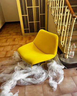 Ikea poltrona gialla