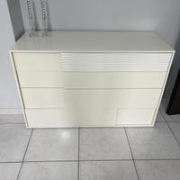 Camera da letto completa in buono stato.