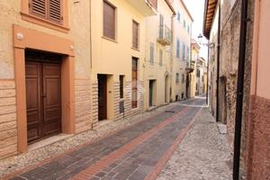 4 LOCALI A SALISANO