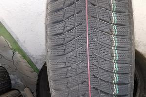 Pneumatici Bridgestone 205/55 R17