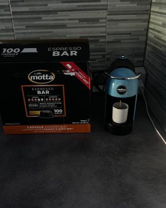 Macchina da caffè Lavazza a modo mio + capsule