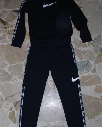 tuta nike