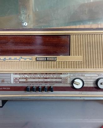 MAGNAFON MOD. FM225 RADIO A VALVOLE ANNI 60