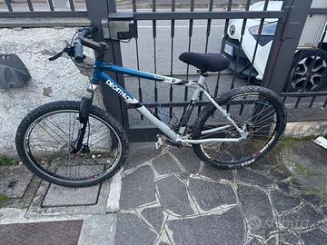 Mountain Bike 26 Decathlon Rockrider ammortizzata