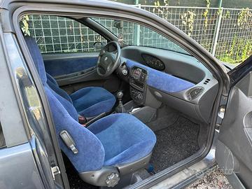 Lancia Y