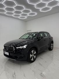 Volvo XC40 T4 Recharge Plug-in Hybrid R-design N1