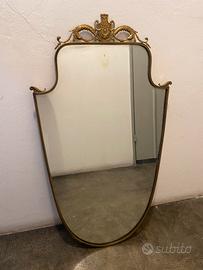 Elegante specchio da parete