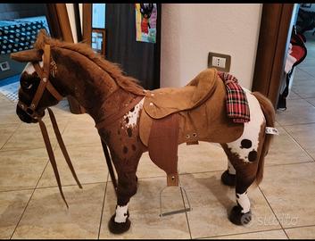 Cavallo da cowboy cavalcabile