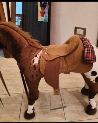 Cavallo da cowboy cavalcabile