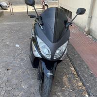YAMAHA T MAX 500