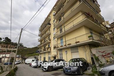 TRILOCALE CON ASCENSORE