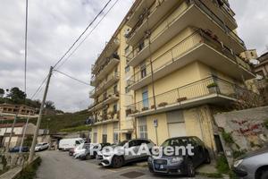 TRILOCALE CON ASCENSORE