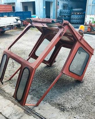 Cabina per trattore Fiat serie 80