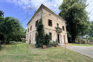VILLA D'EPOCA A MONTEMERLO