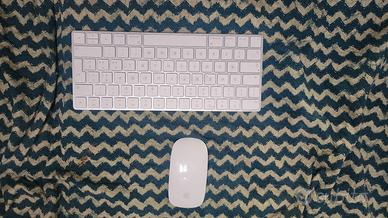  PC mac tastiera e mousr