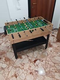 Tavolo multigiochi con biliardo, calcetto e altro.