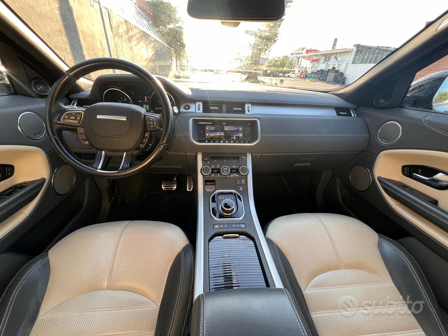 Land Rover Range Rover Evoque 2017 photo 4