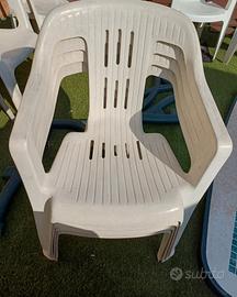 4 sedie in plastica da esterno 