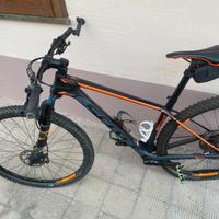 Scott scale 910 carbon