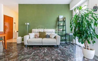 3 LOCALI PIANO ALTO