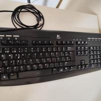 2 tastiere Logitech usb (layout spagnolo)