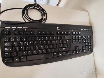2 tastiere Logitech usb (layout spagnolo)