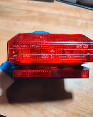 Faro posteriore Moto Guzzi serie piccola e grossa