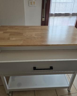 Carrello in legno da cucina