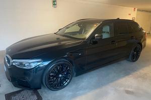 BMW 530d Touring  X Drive M Sport  249 cv auto