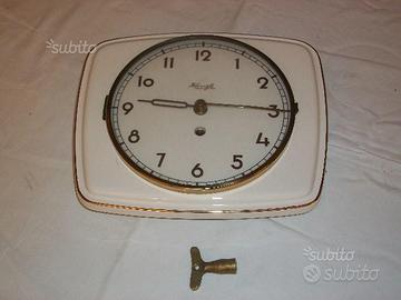Orologio a parete Kienzle - meccanico