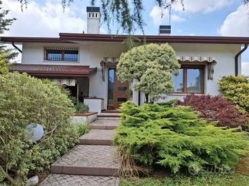 ARINO DI DOLO Signorile Villa con giardino