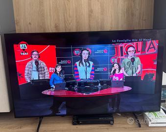 Samsung Qled  50 pollici Smart tv 2 anni di vita